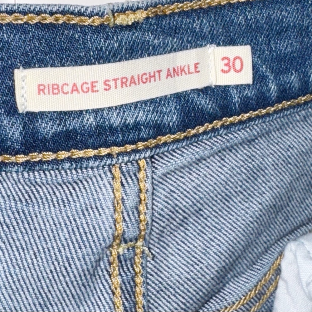 Levi's Women's High Rise Jeans - Blue - Picture 10 of 12